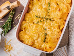 Cheddar Cheese Scalloped Potatoes
