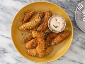 fried avocado wedges with chili lime mayo for dipping