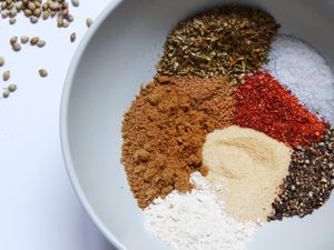 spices for homemade sazon seasoning