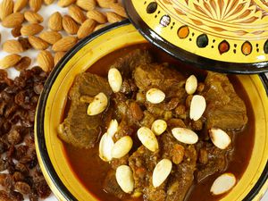 Mrouzia - Moroccan Tagine with Raisins, Almonds and Honey
