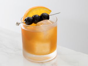 Simple Amaretto Sour Cocktail