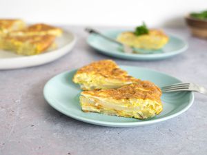 Spanish Omelet (Tortilla Española)