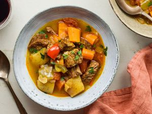 Spanish Beef Stew With Vegetables