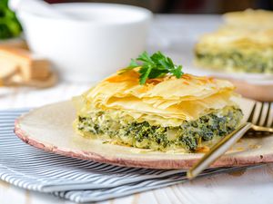 Greek Spinach Pie With Feta Cheese (Spanakopita) Recipe