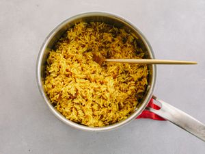 Turmeric Rice in Pot