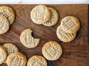 Cinnamon Ghoribas: Easy Cinnamon Cookie Recipe