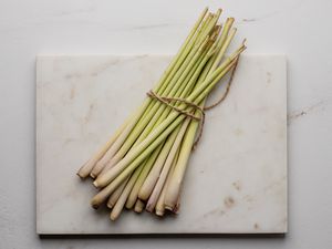 Cooking with lemongrass