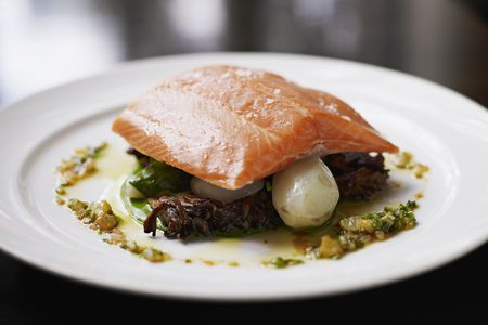 Steelhead Trout Mostly commonly found on the West Coast and in Alaska Mild flavor with a soft mouthfeel Rich in protein and nutrients Store, uncooked frozen for up to three months.