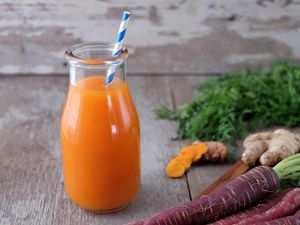 Carrot juice with ginger
