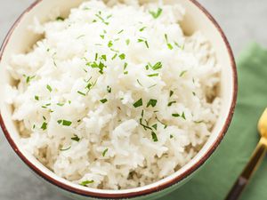 Basic white rice in a bowl